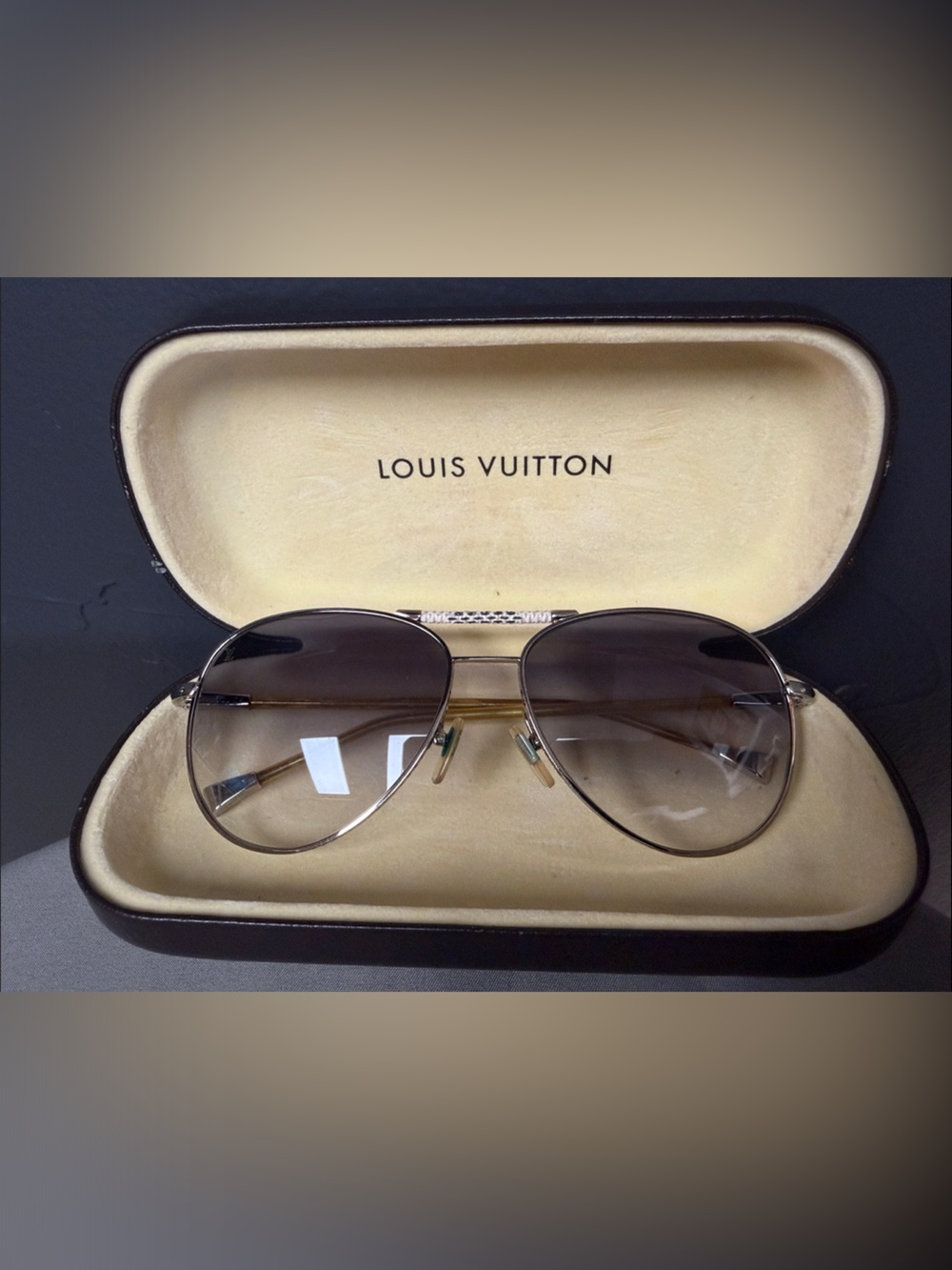 Louis Vuitton Silver Aviator Sunglasses with Gray Gradient Lenses